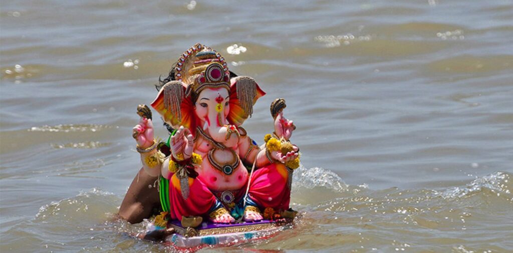 Ganesh-Chaturthi-Celebrating-the-Birth-of-Lord-Ganesha-Ganesh-Visarjan-The-Farewell-Procession-Nishant-Verma