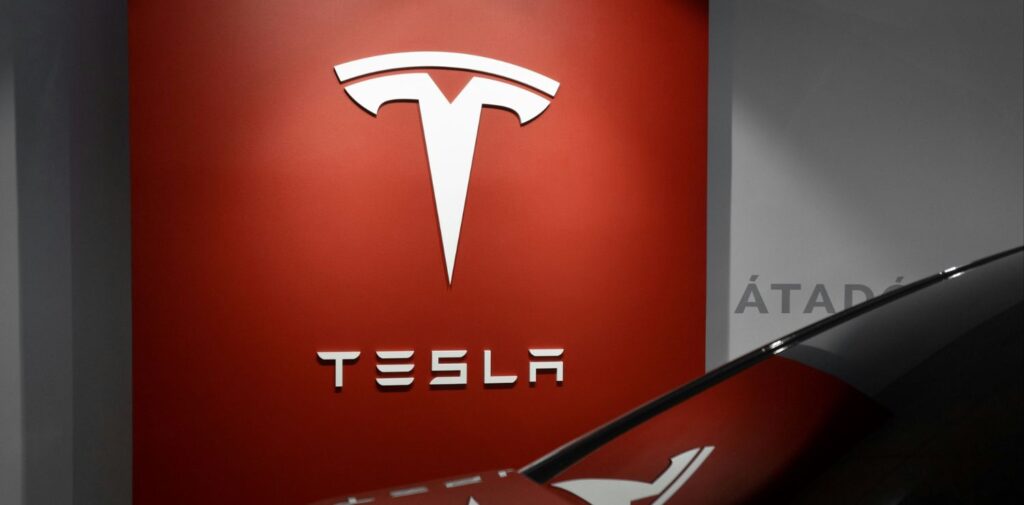 Teslas-Warm-Welcome-A-New-Chapter-for-Electric-Vehicles-in-India-Teslas-Potential-Impact-on-the-Indian-Market-Nishant-Verma