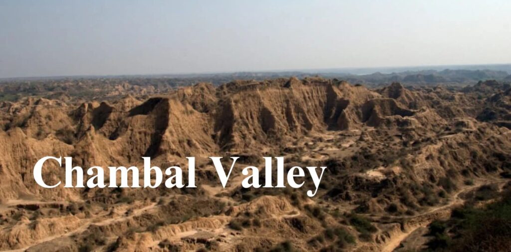 Chambal-Valley-and-the-Dacoit-Movement-A-Journey-Through-History-and-Myth-The-Geography-of-Chambal-Valley-A-Land-of-Desolation