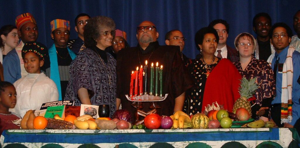 How-is-Kwanzaa-Celebrated