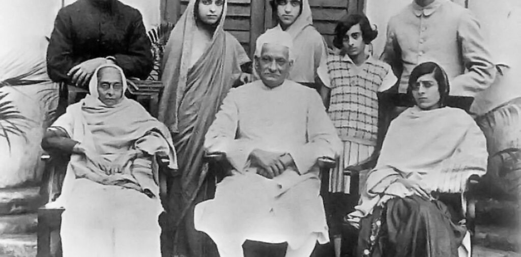 The-Nehru-Gandhi-Family_-A-Political-Powerhouse.